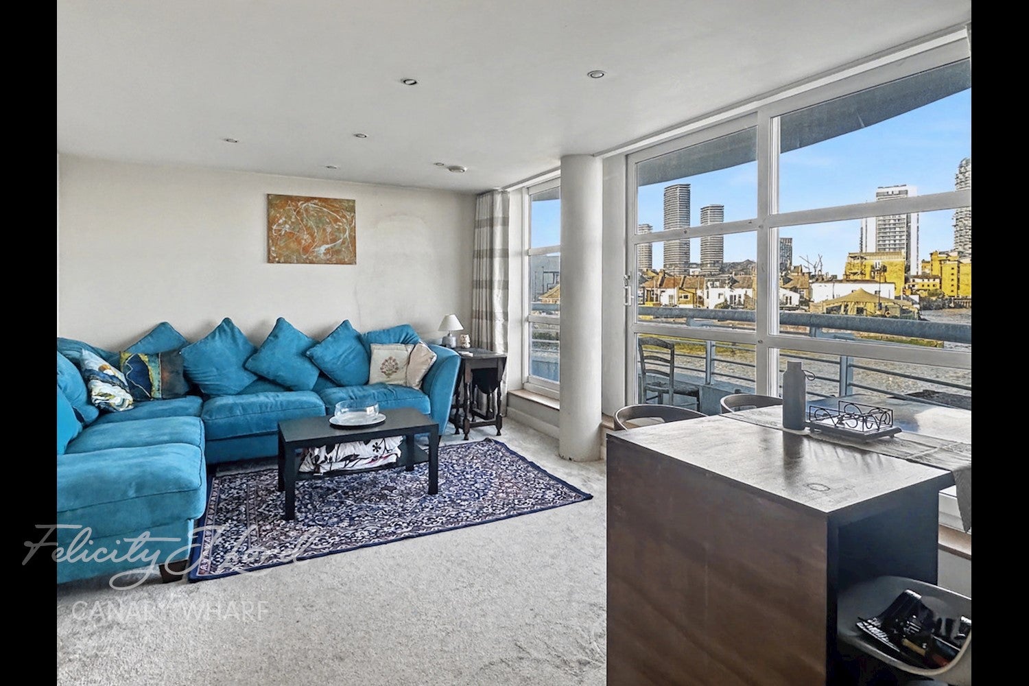 Flat Manchester Road in Greater London
