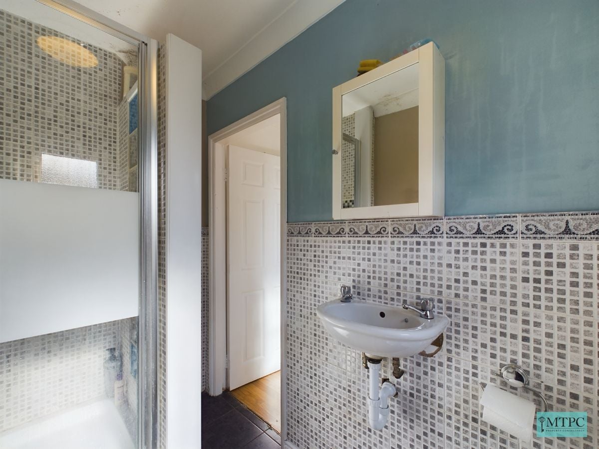 Room Crombie Avenue in York