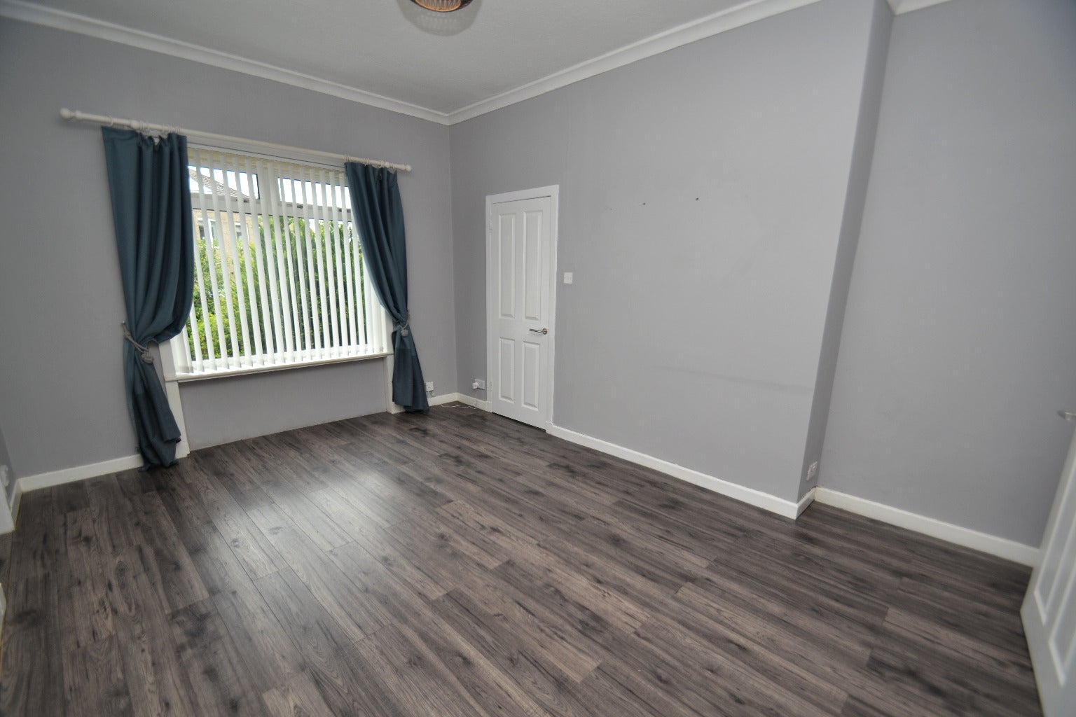 Flat Trinity Avenue in Glasgow