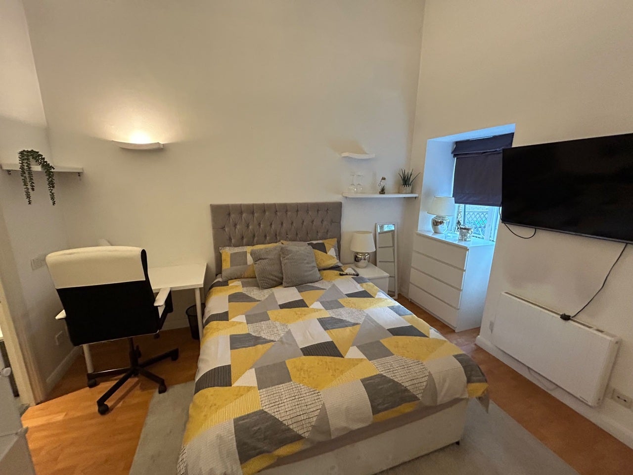 Room Nelson Passage in Greater London