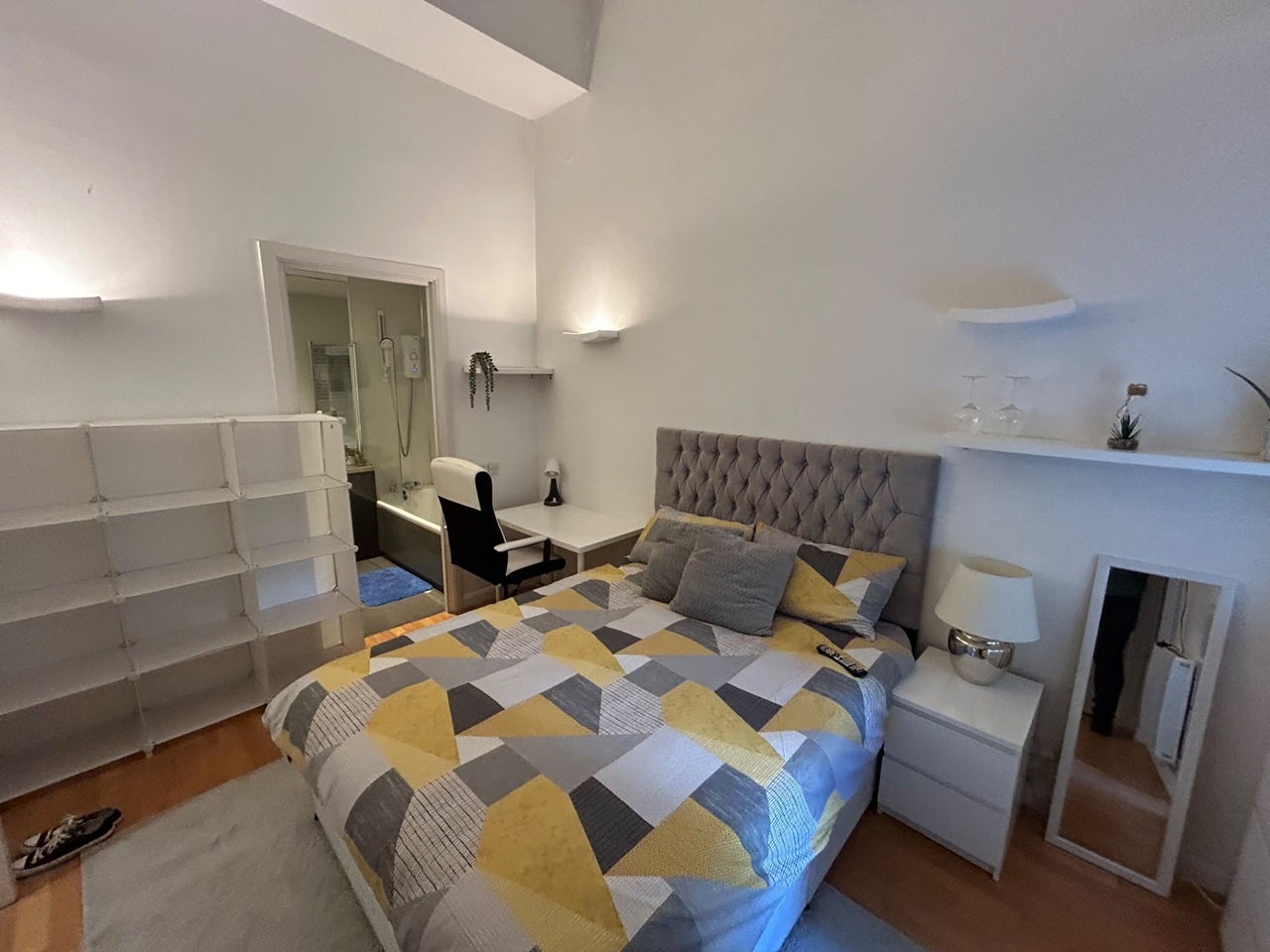 Room Nelson Passage in Greater London