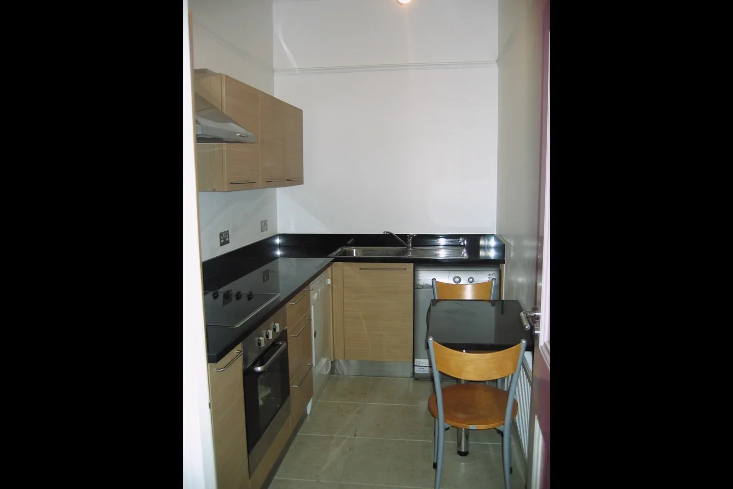 Flat Veronica Road in Greater London