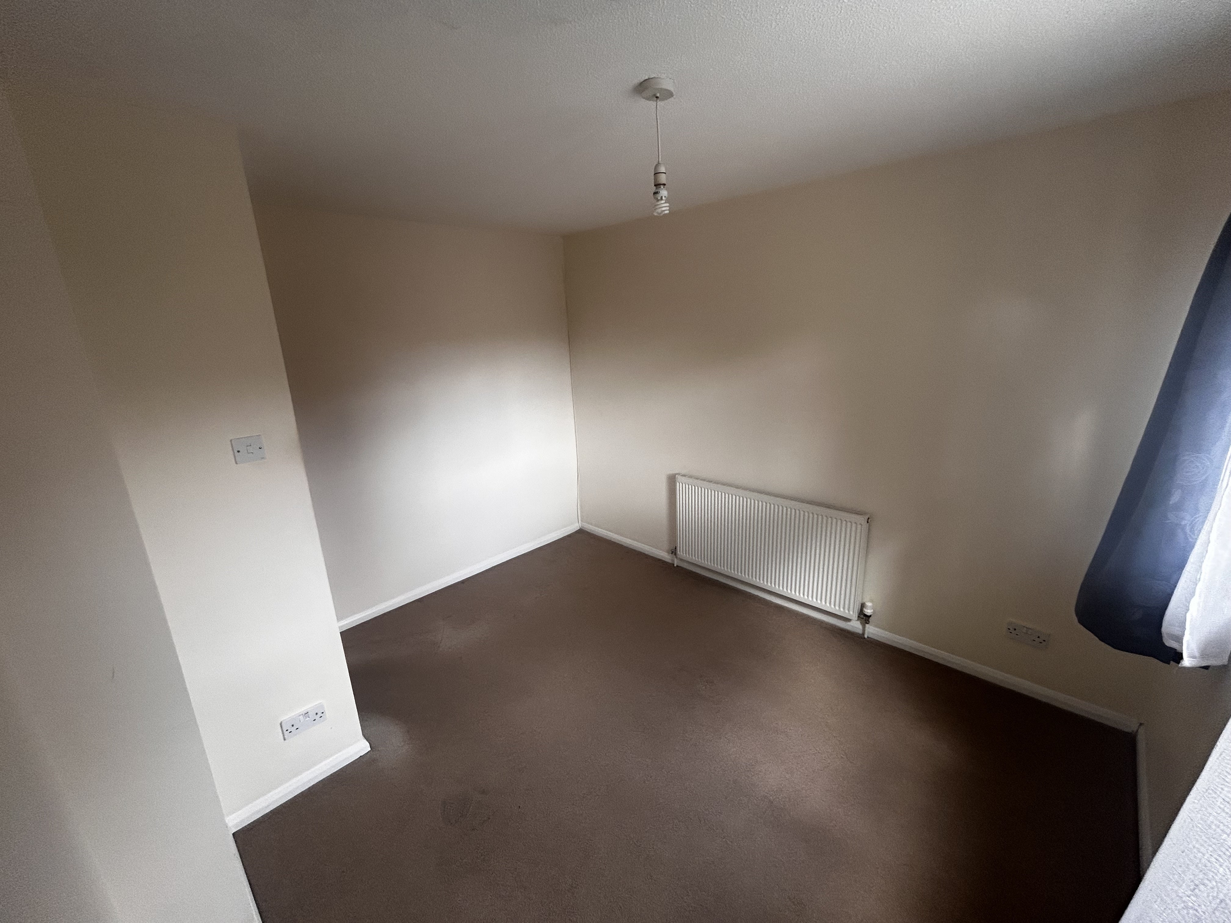 Flat Paddock Close in Bristol
