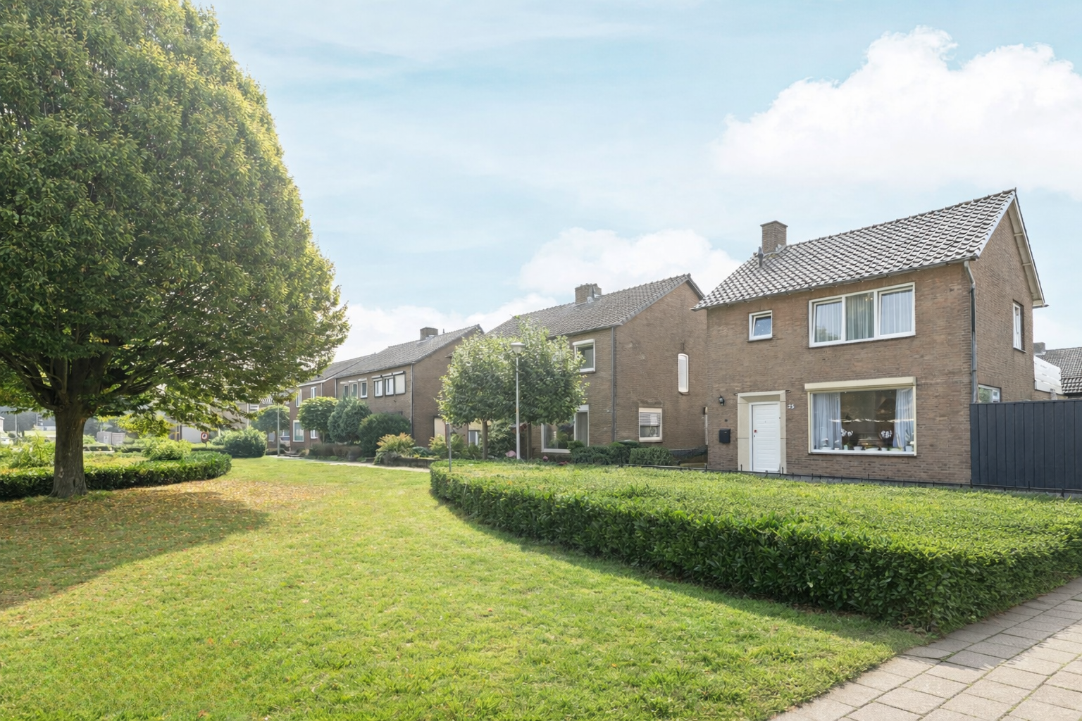 Huis Graaf Reinaldstraat 25 in Lobith