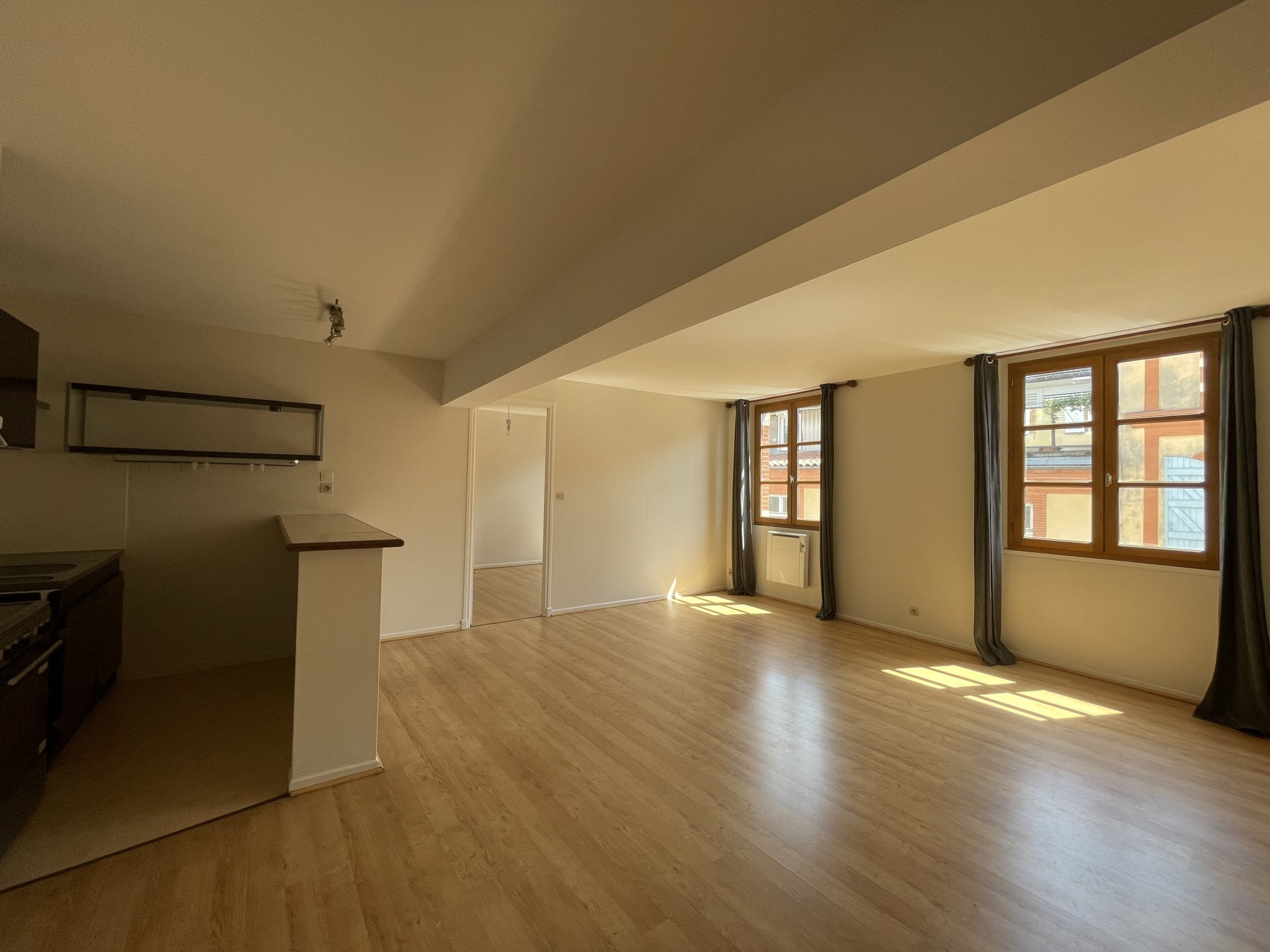 Flat Place des Carmes in Toulouse