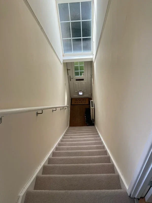 Flat Oak Way in Greater London