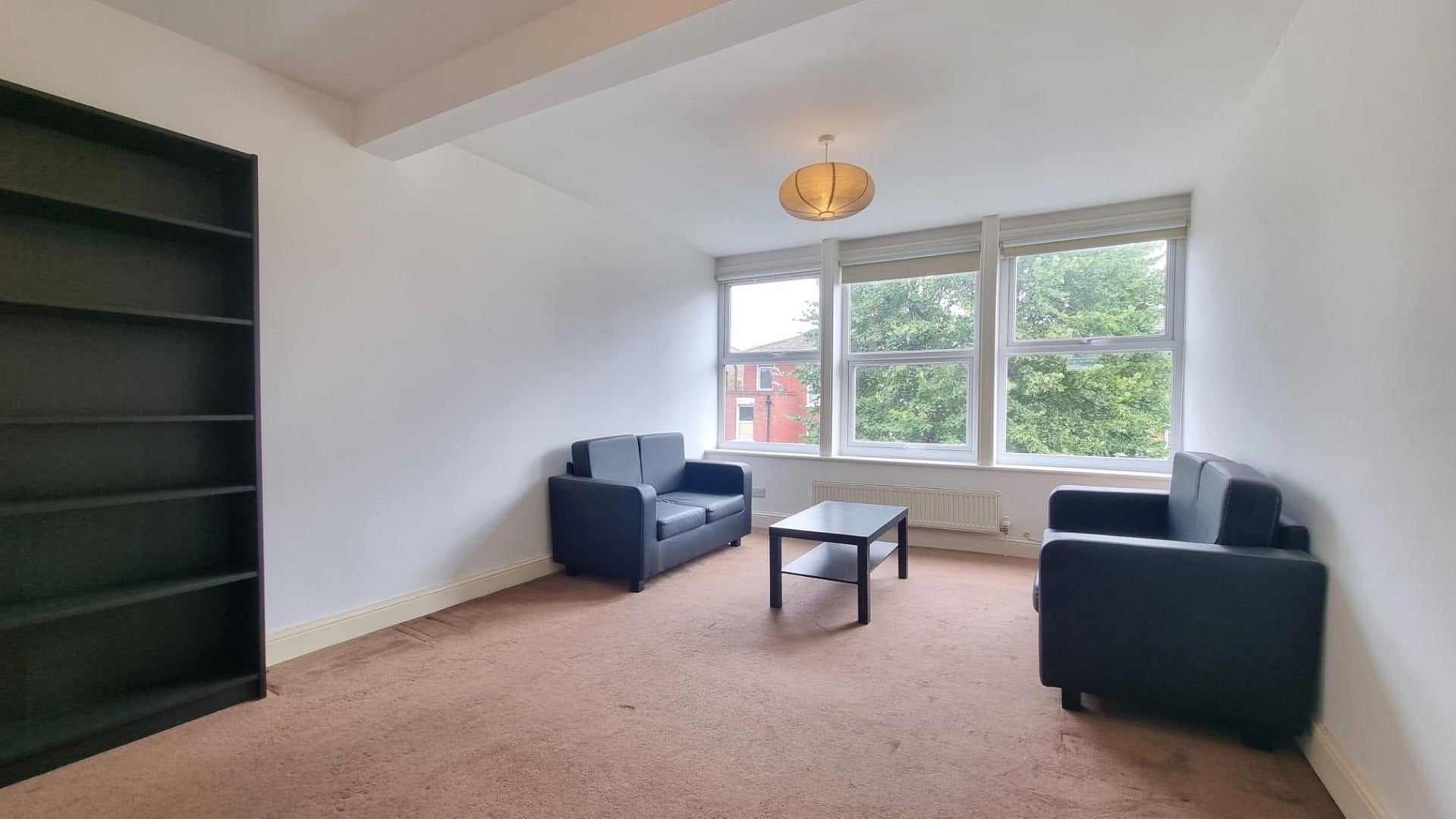Flat Finsbury Park Road in Greater London