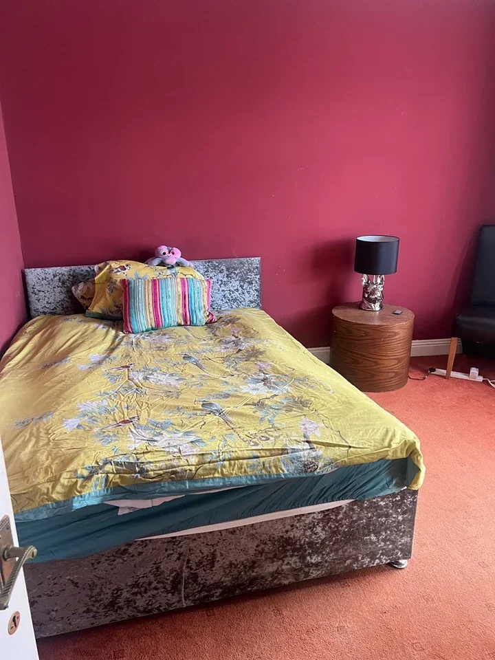 Room Bennett Road in Greater London