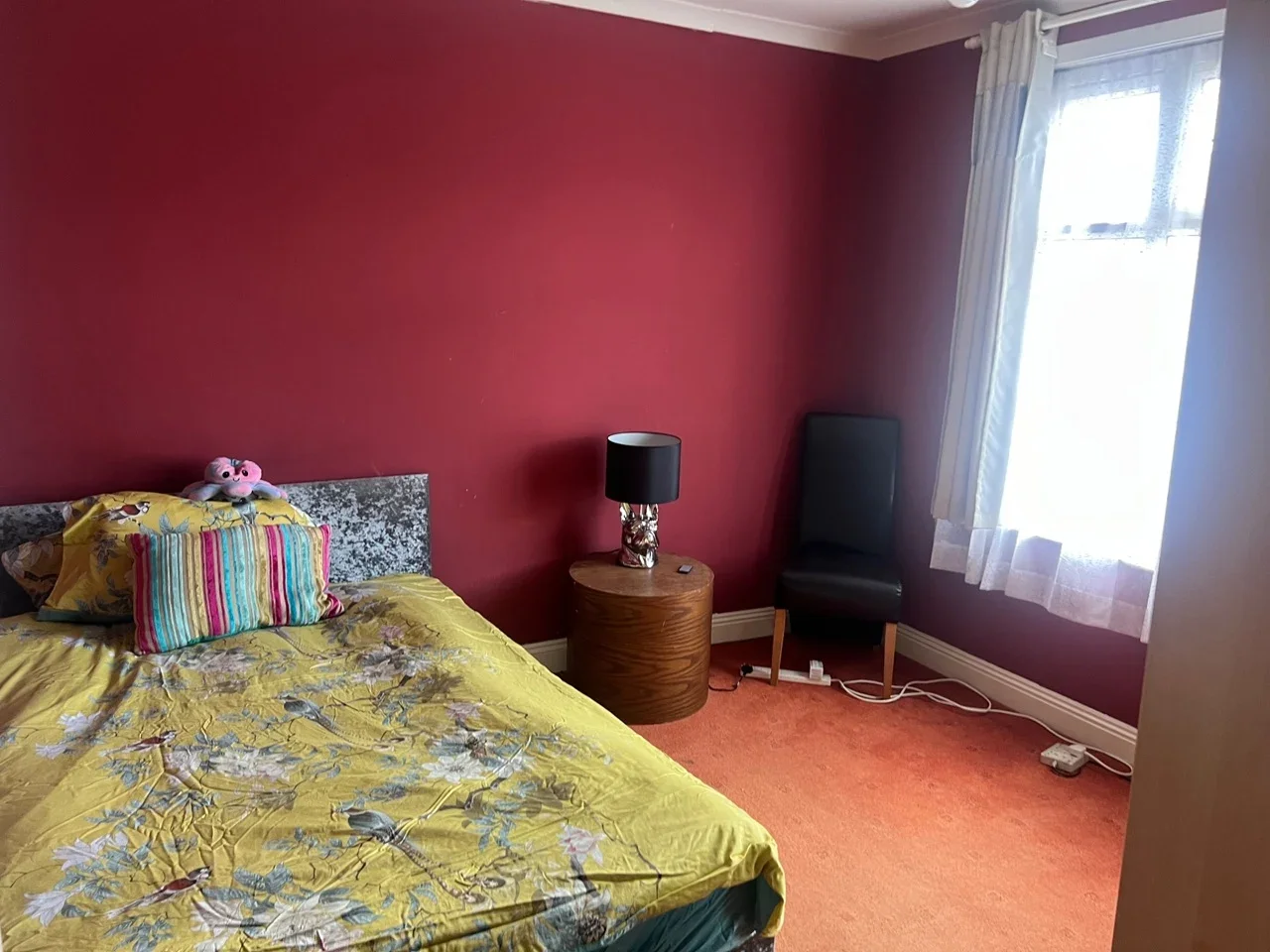 Room Bennett Road in Greater London