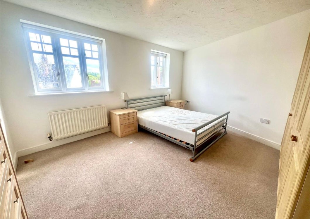 Flat Bewick Court in Wolverhampton