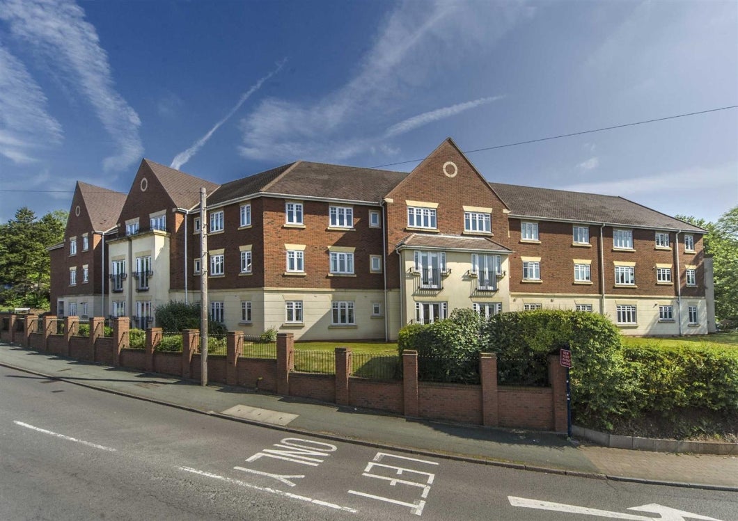 Flat Bewick Court in Wolverhampton