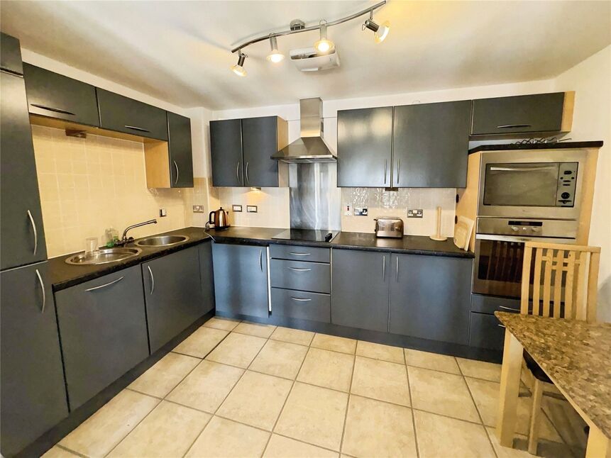 Flat Kentmere Drive in Doncaster