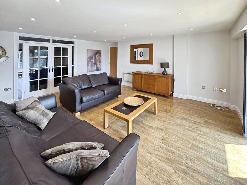 Flat Kentmere Drive in Doncaster