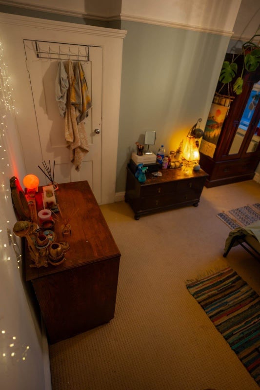 Room Eastwood Road in Greater London