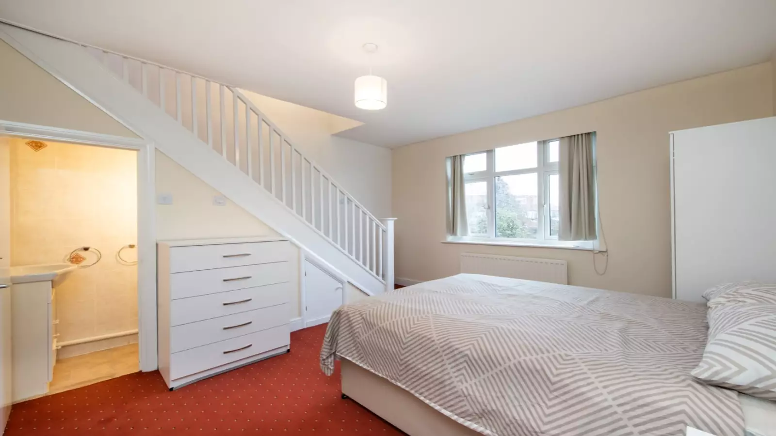 Room Circle Gardens in Greater London