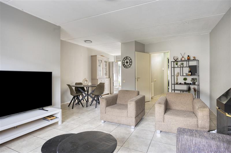 Tussenwoning te koop: Septemberstraat 84, Almere
