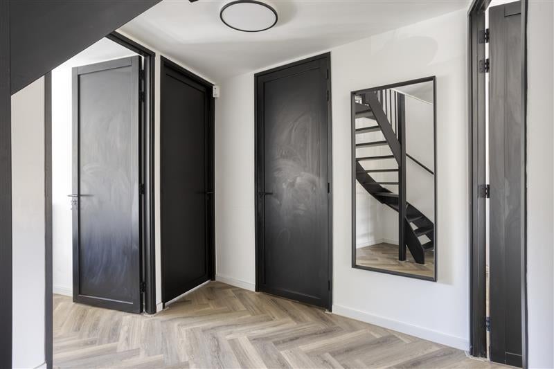 Tussenwoning te koop: Septemberstraat 84, Almere