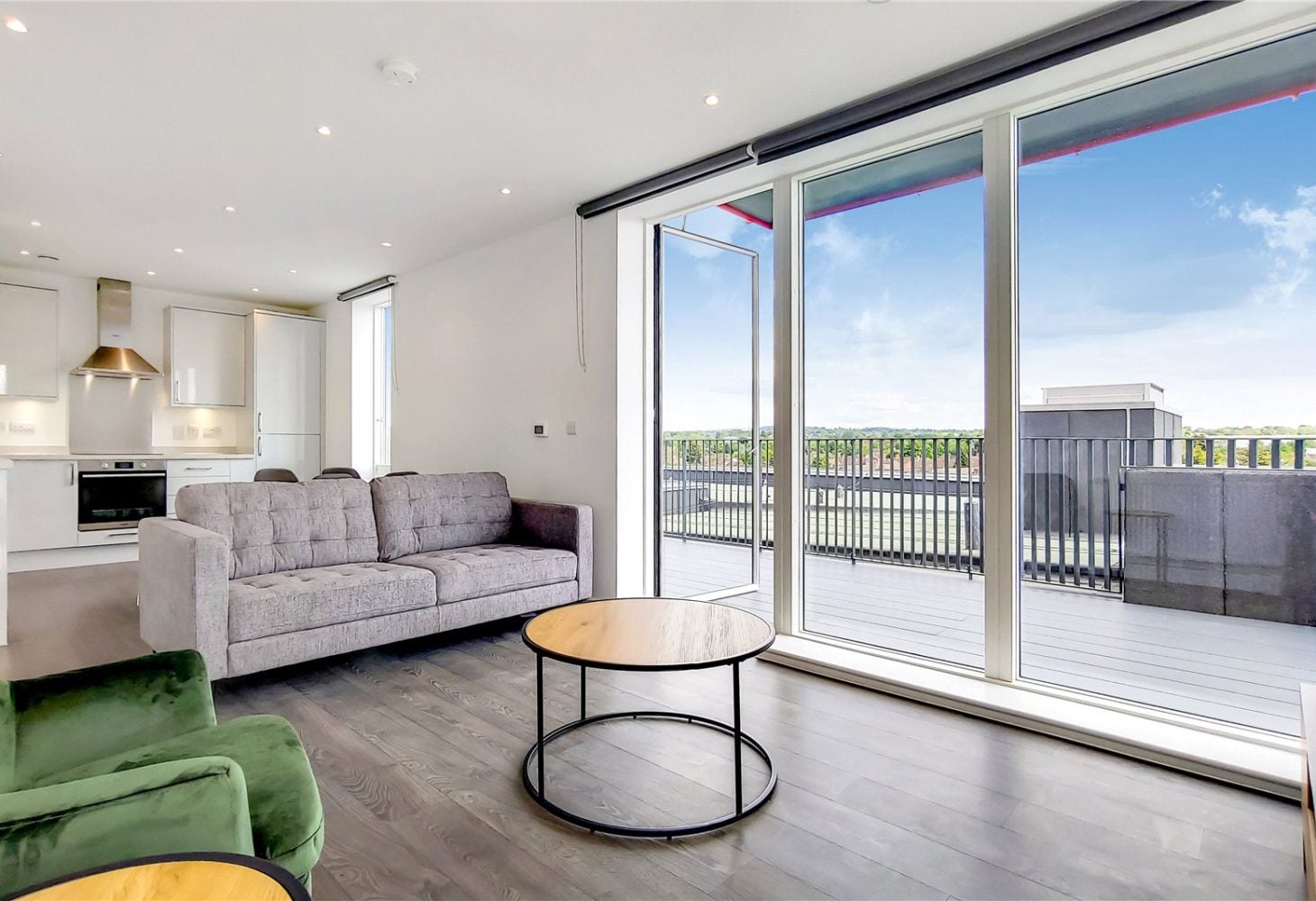 Flat Purley Way in Greater London