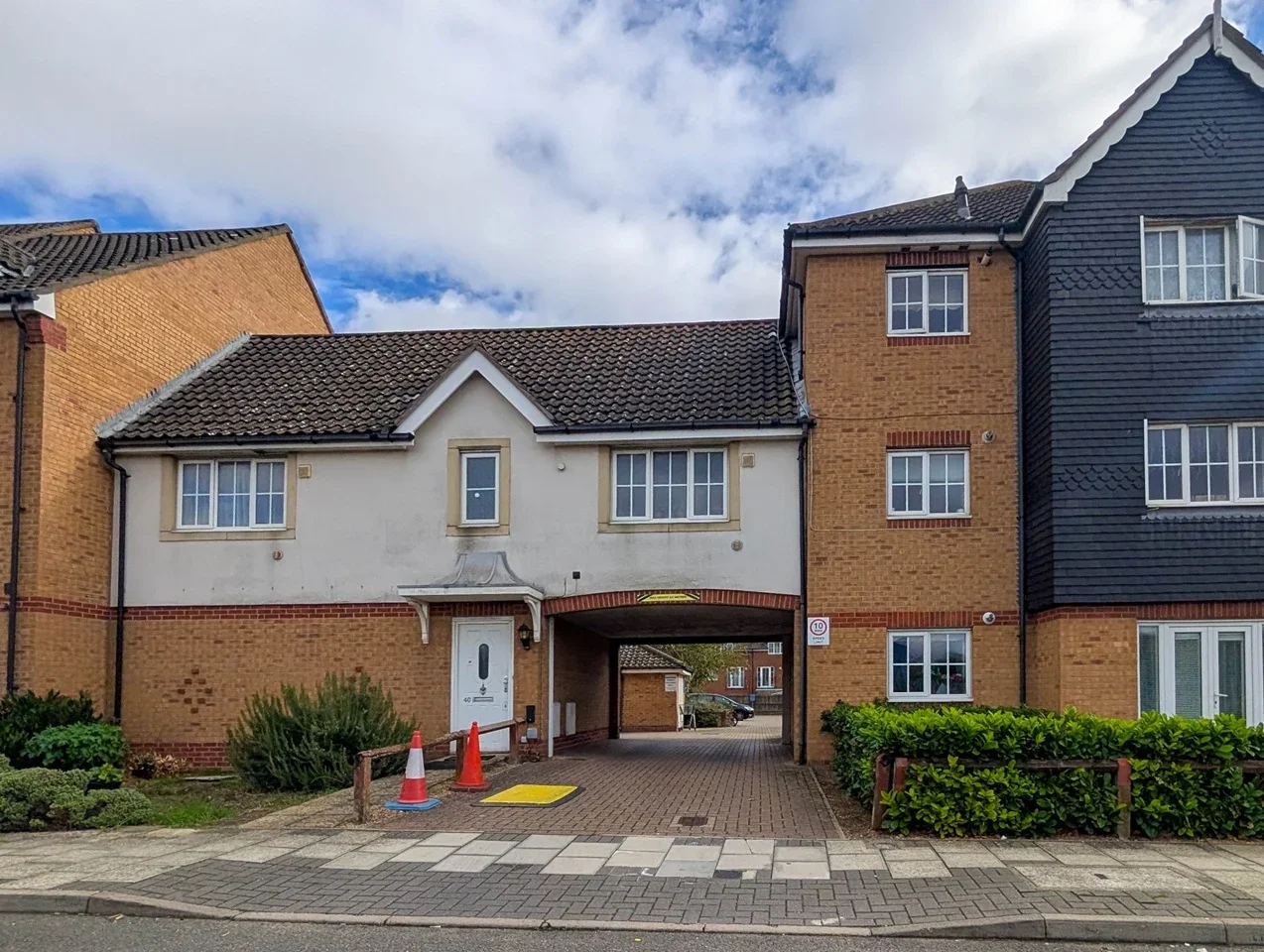 Flat Barnham Drive in Greater London