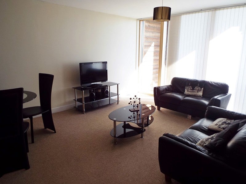 Flat South Row in Milton Keynes