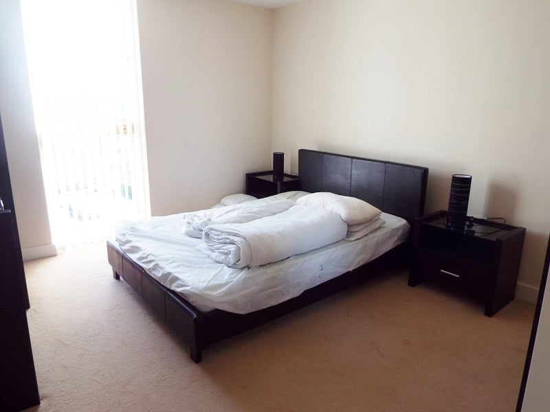 Flat South Row in Milton Keynes