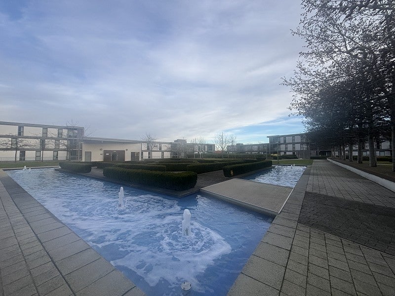 Flat South Row in Milton Keynes
