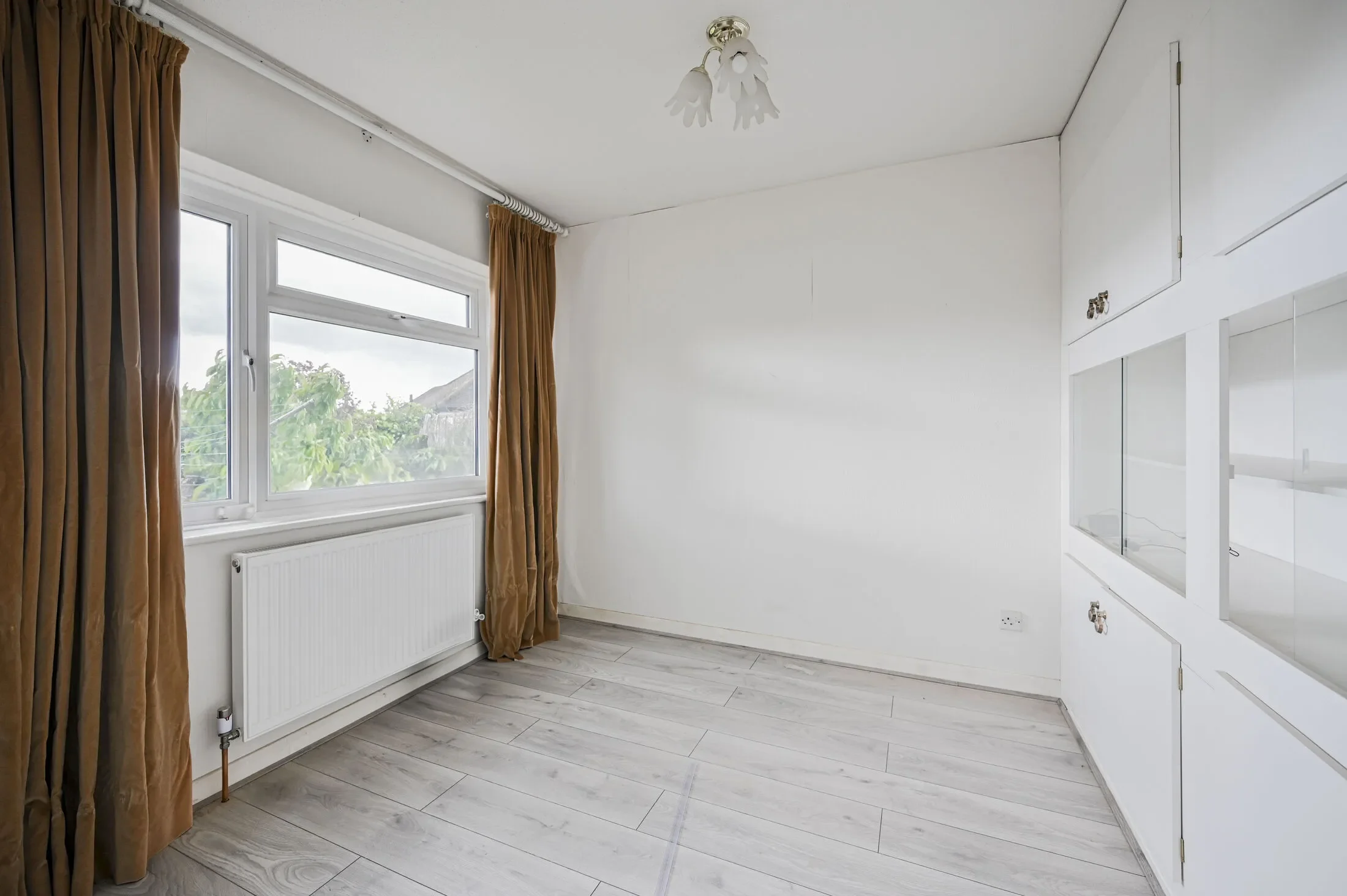 House Faversham Avenue in Greater London