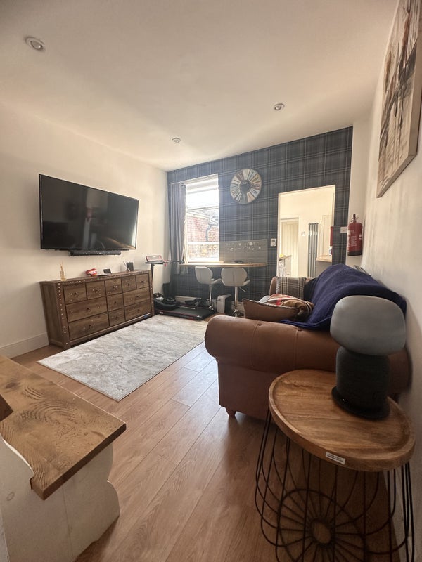 Room Watford Street in Stoke-on-Trent