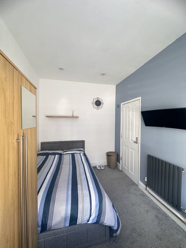 Room Watford Street in Stoke-on-Trent