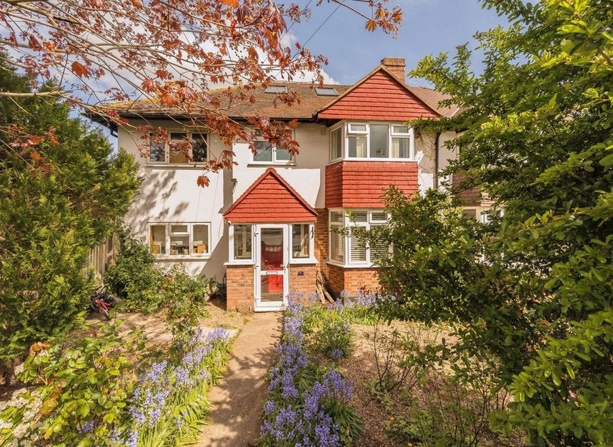 House Rivermeads Avenue in Greater London