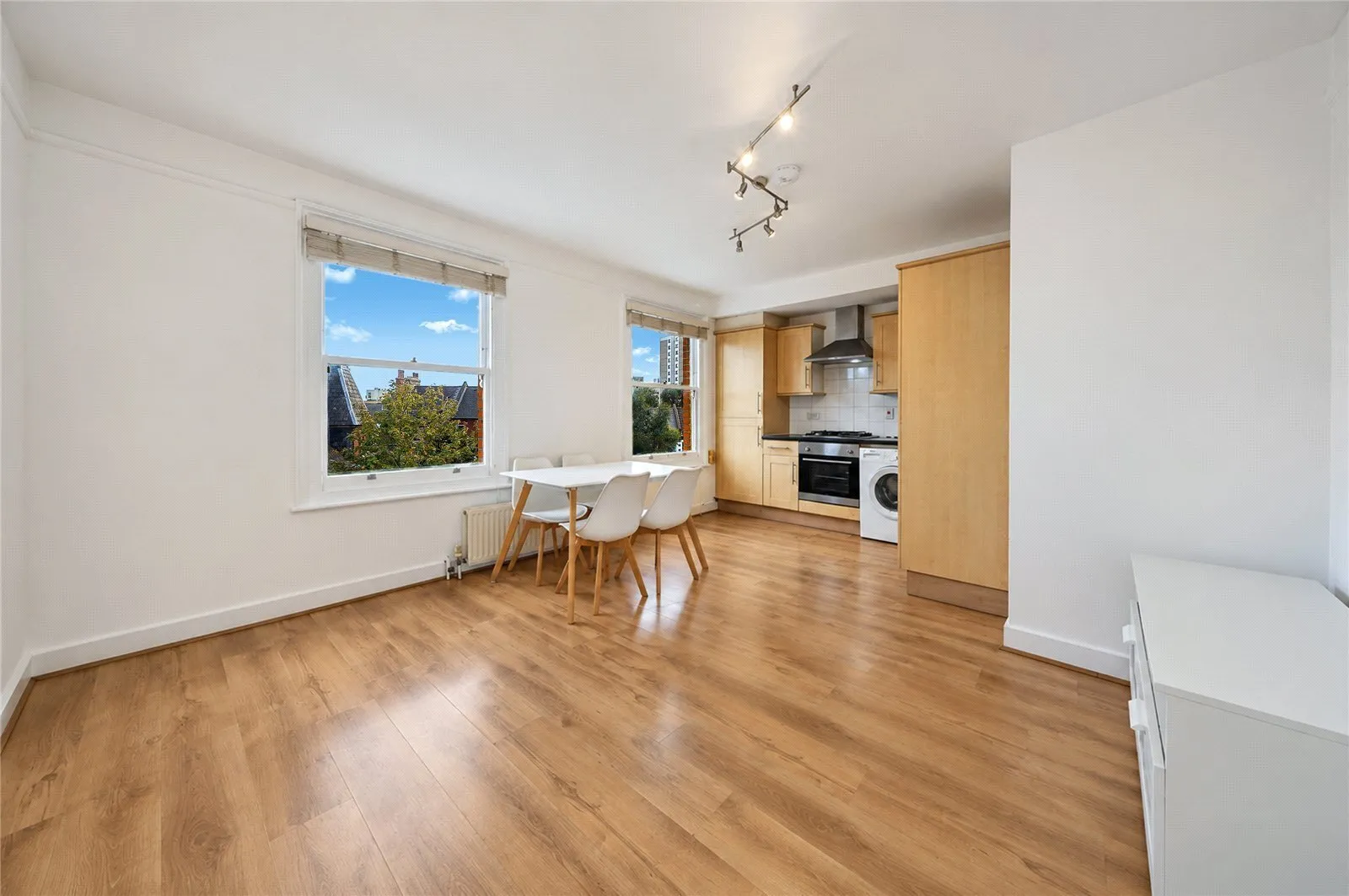 Flat Constantine Road in Greater London