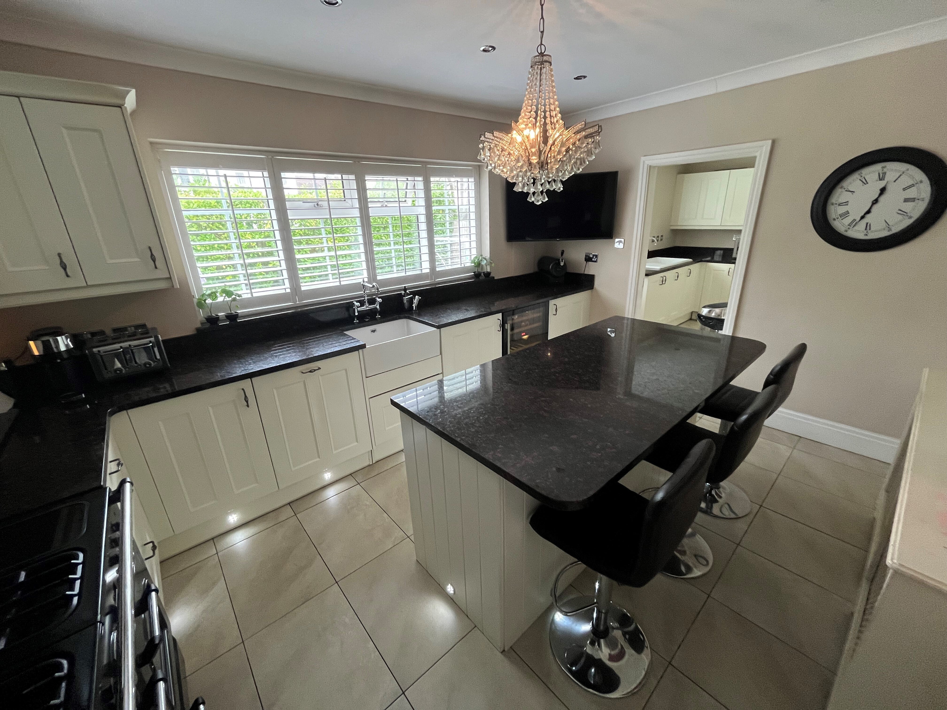 Flat Ennismore Road in Crosby