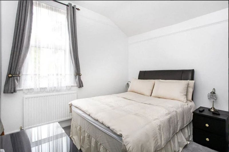 Room Richmond Road in Greater London
