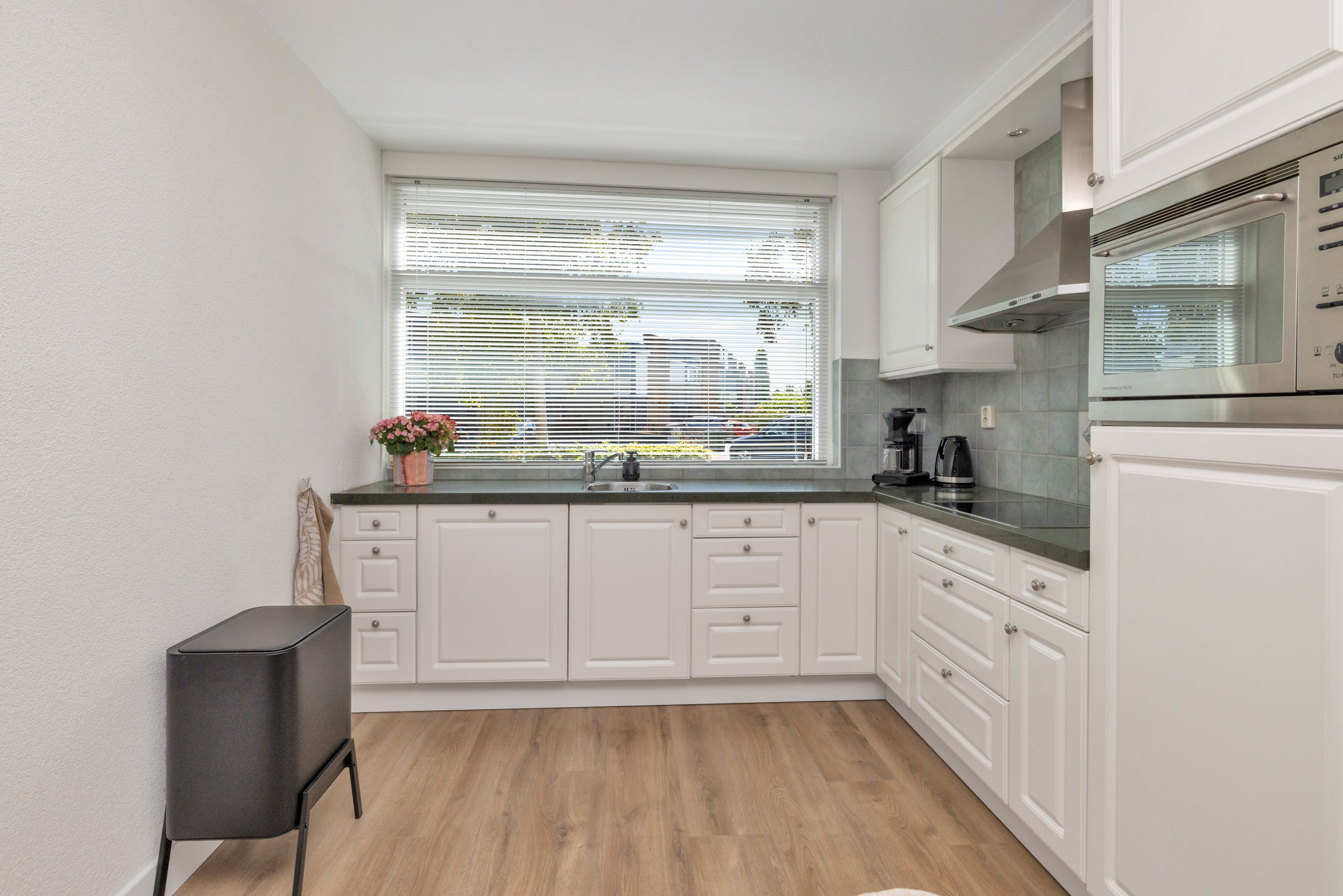 Tussenwoning te koop: Henriëtte Henriquez Pimenteltuin 7, Heerhugowaard