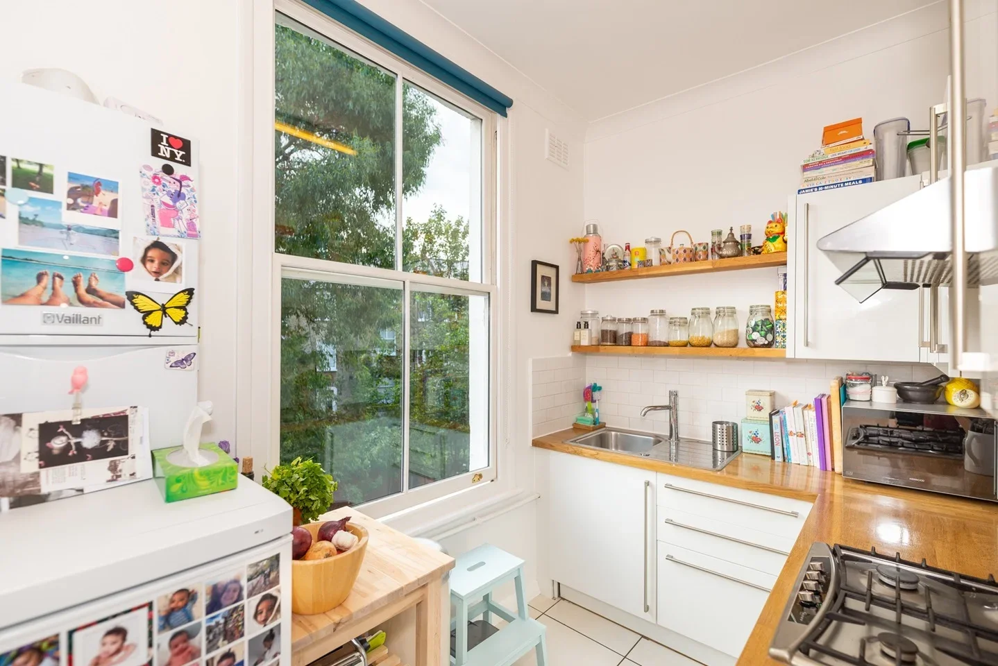 Flat Claribel Road in Greater London