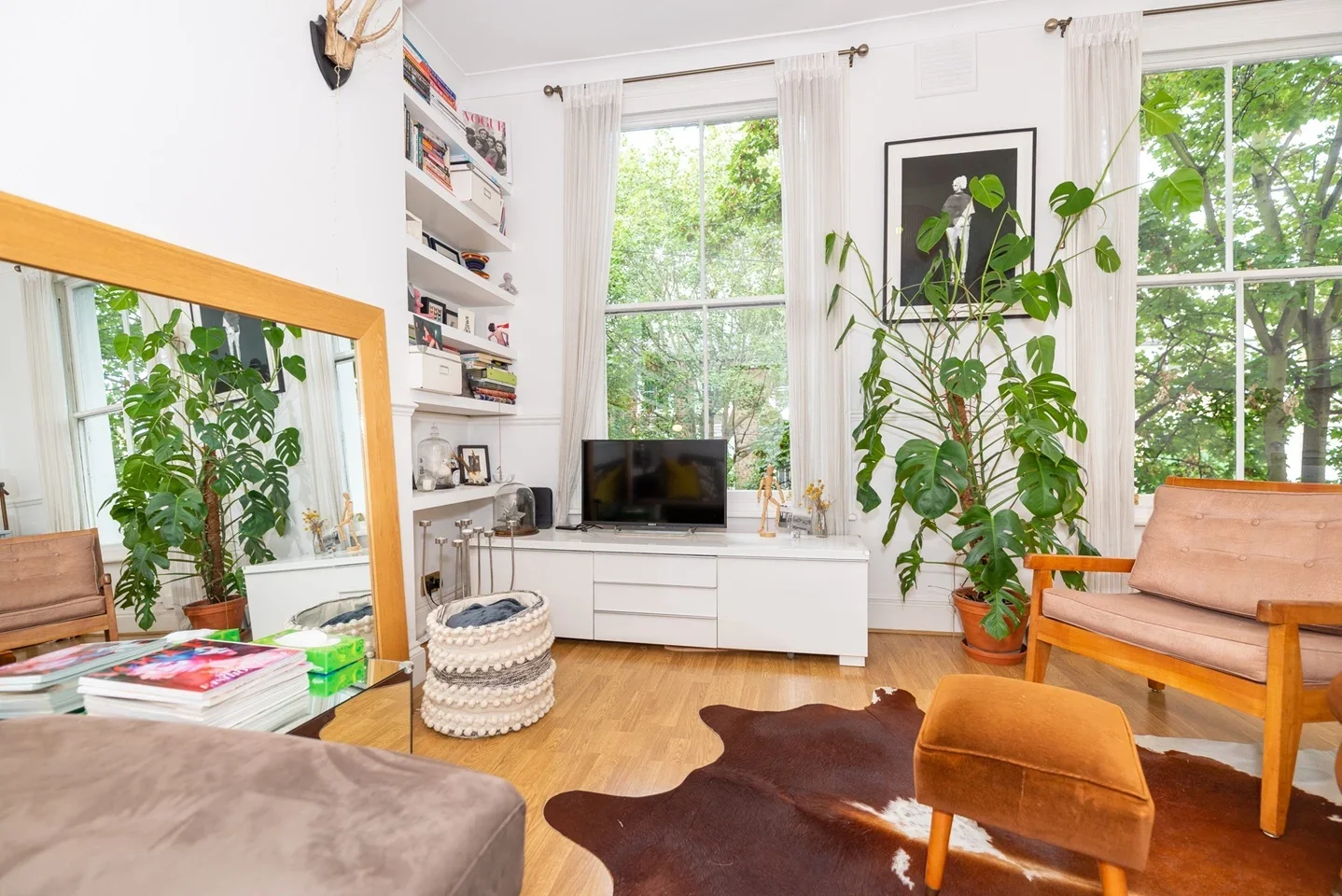 Flat Claribel Road in Greater London