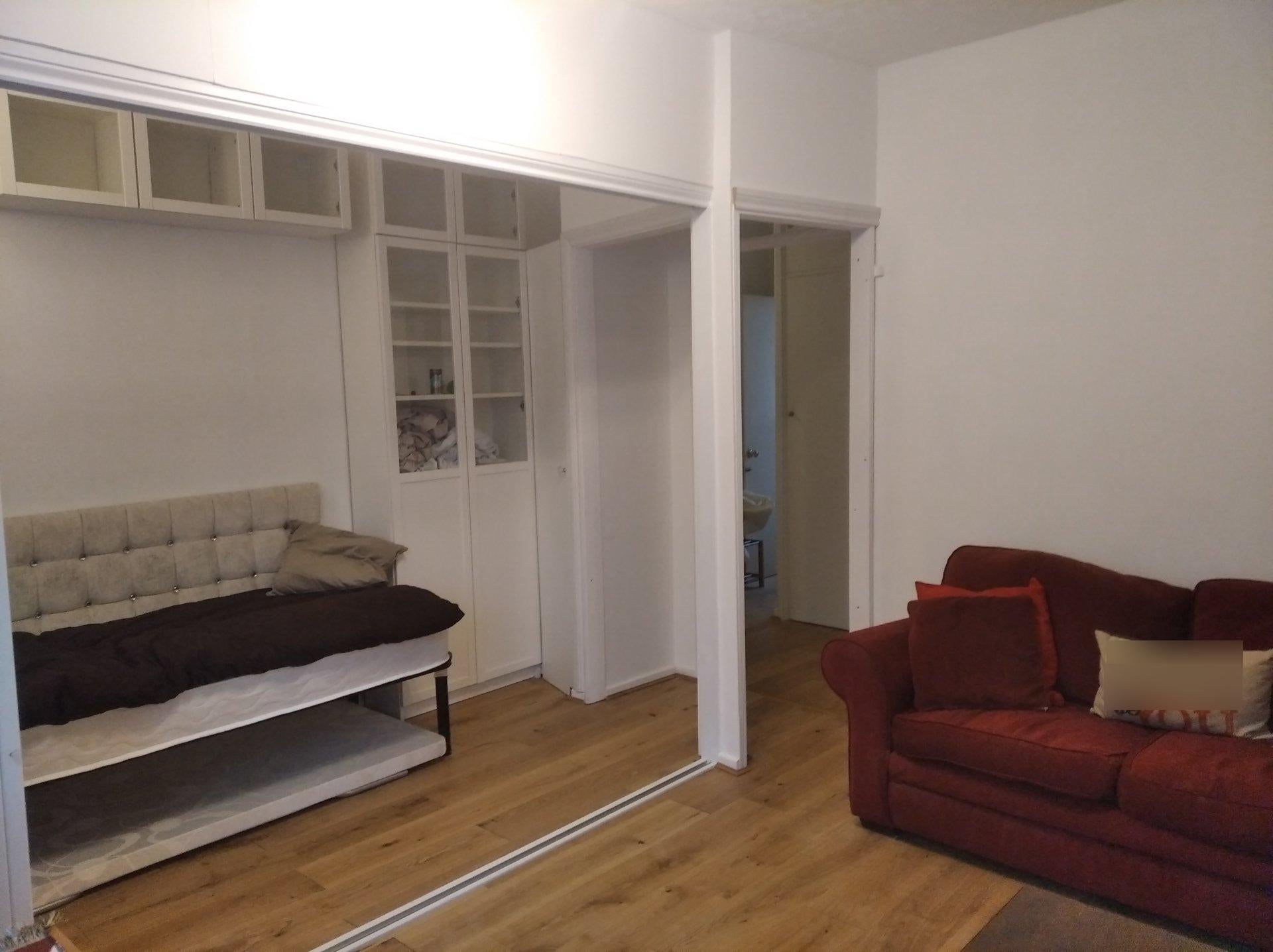 Flat Jamaica Road in Greater London