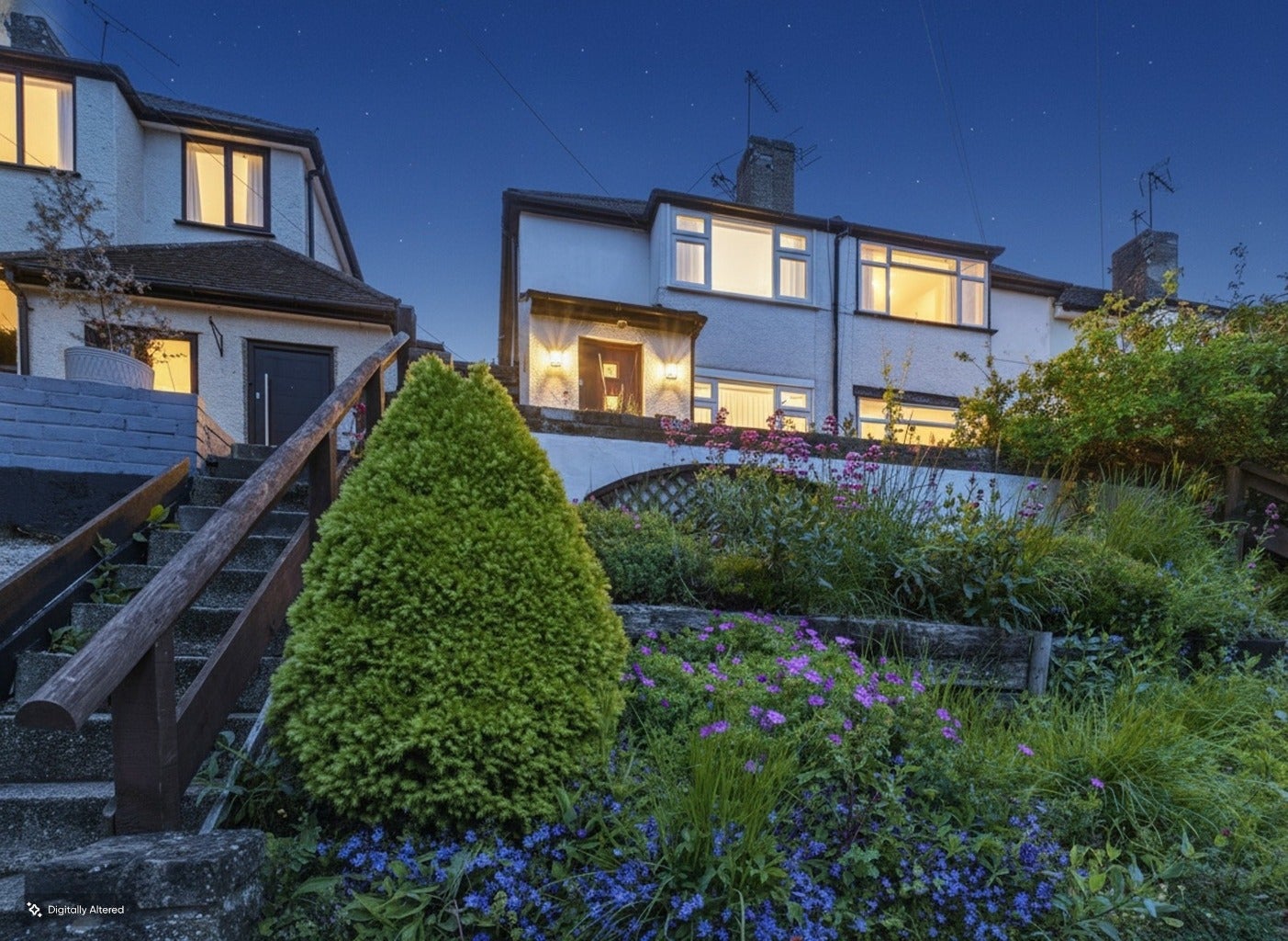 House Sunnyhill Road in Dacorum