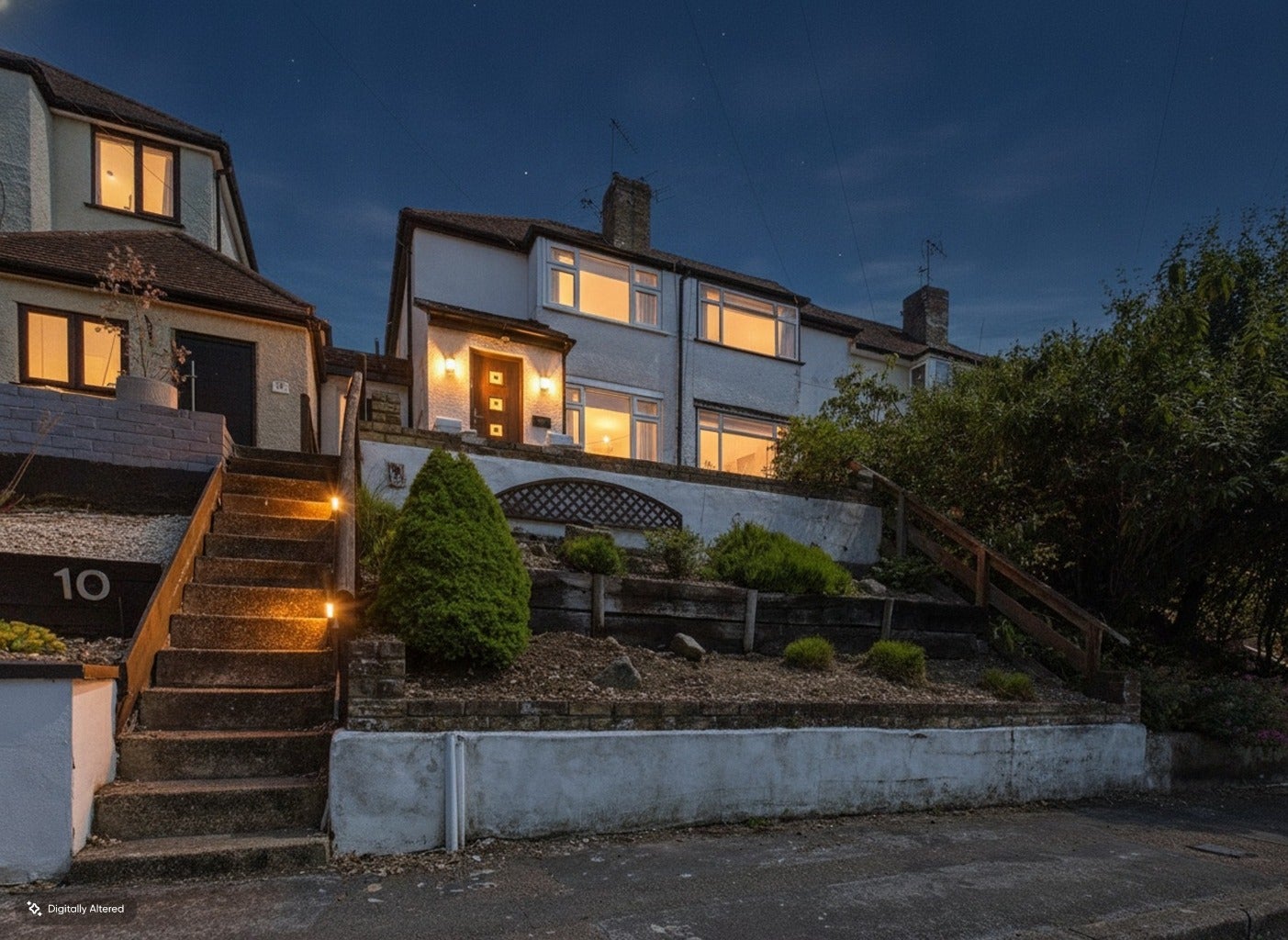 House Sunnyhill Road in Dacorum
