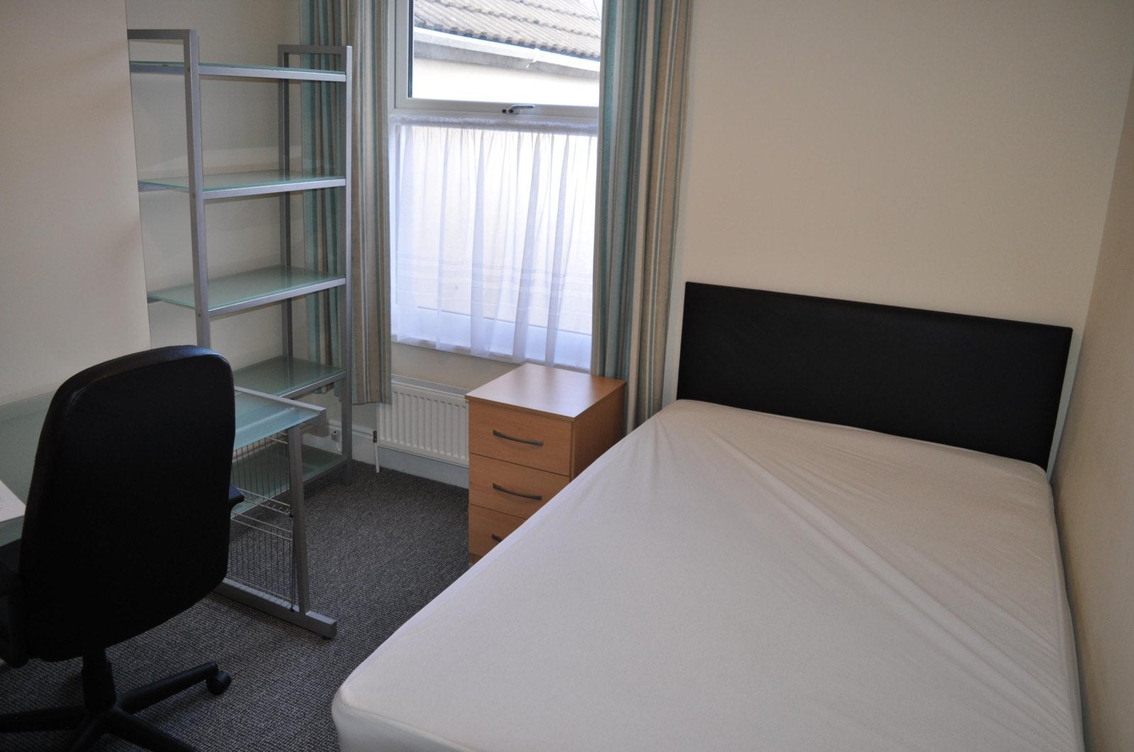 Flat Jersey Terrace in Swansea