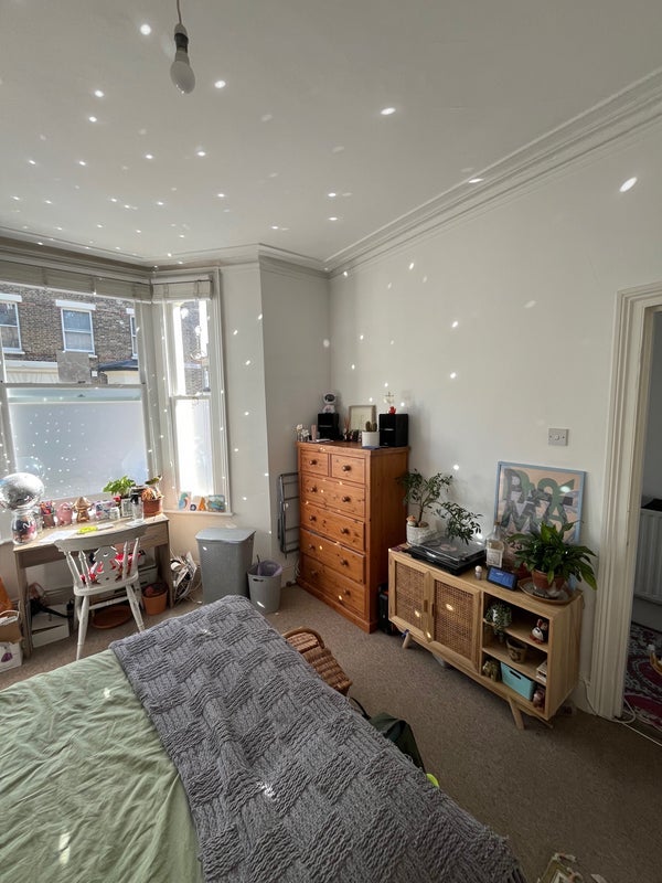 Room Freemantle Street in Greater London