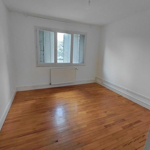Flat Rue des Buissonnées in Fontaine