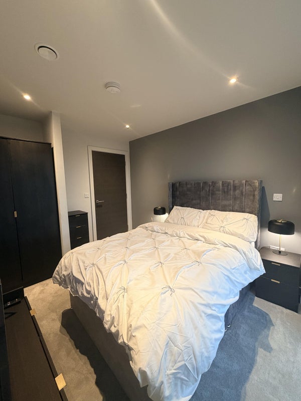Room Worrall Street in Salford