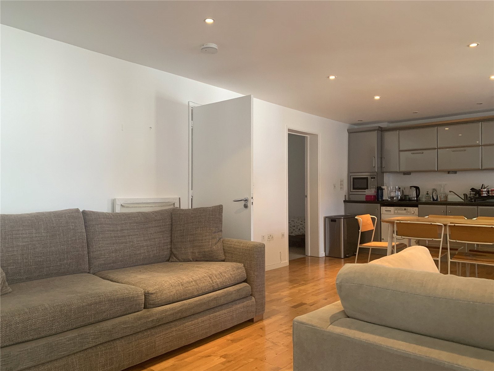 Flat Osborne Mews in Windsor