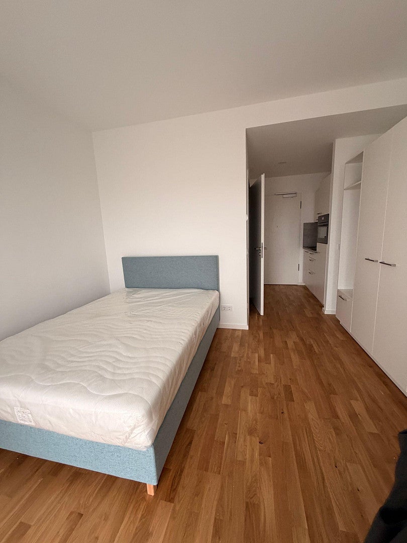 Zimmer Marzahner Chaussee in Berlin