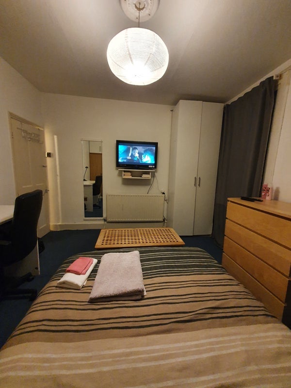 Room Humberstone Road in Greater London