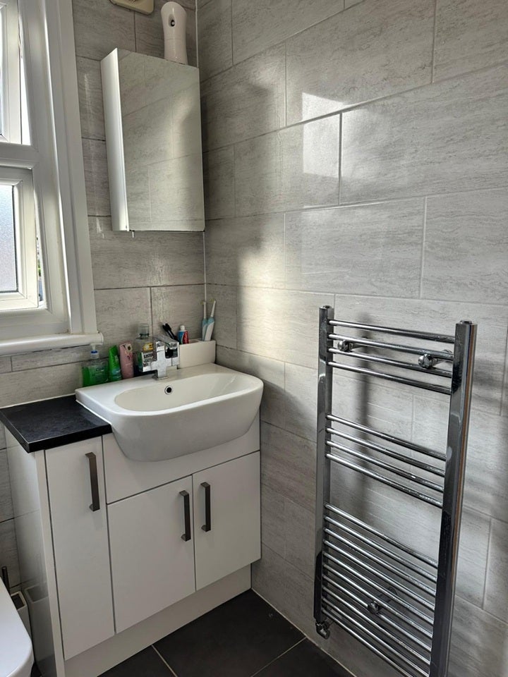 Room Brook Road in Gravesham