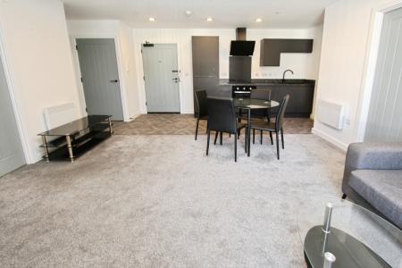 Flat Bramcote Lane in Broxtowe