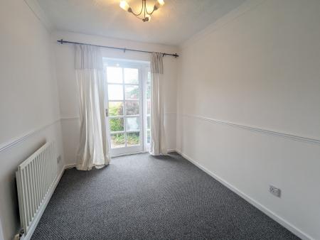 House Ettrick Close in Kettering