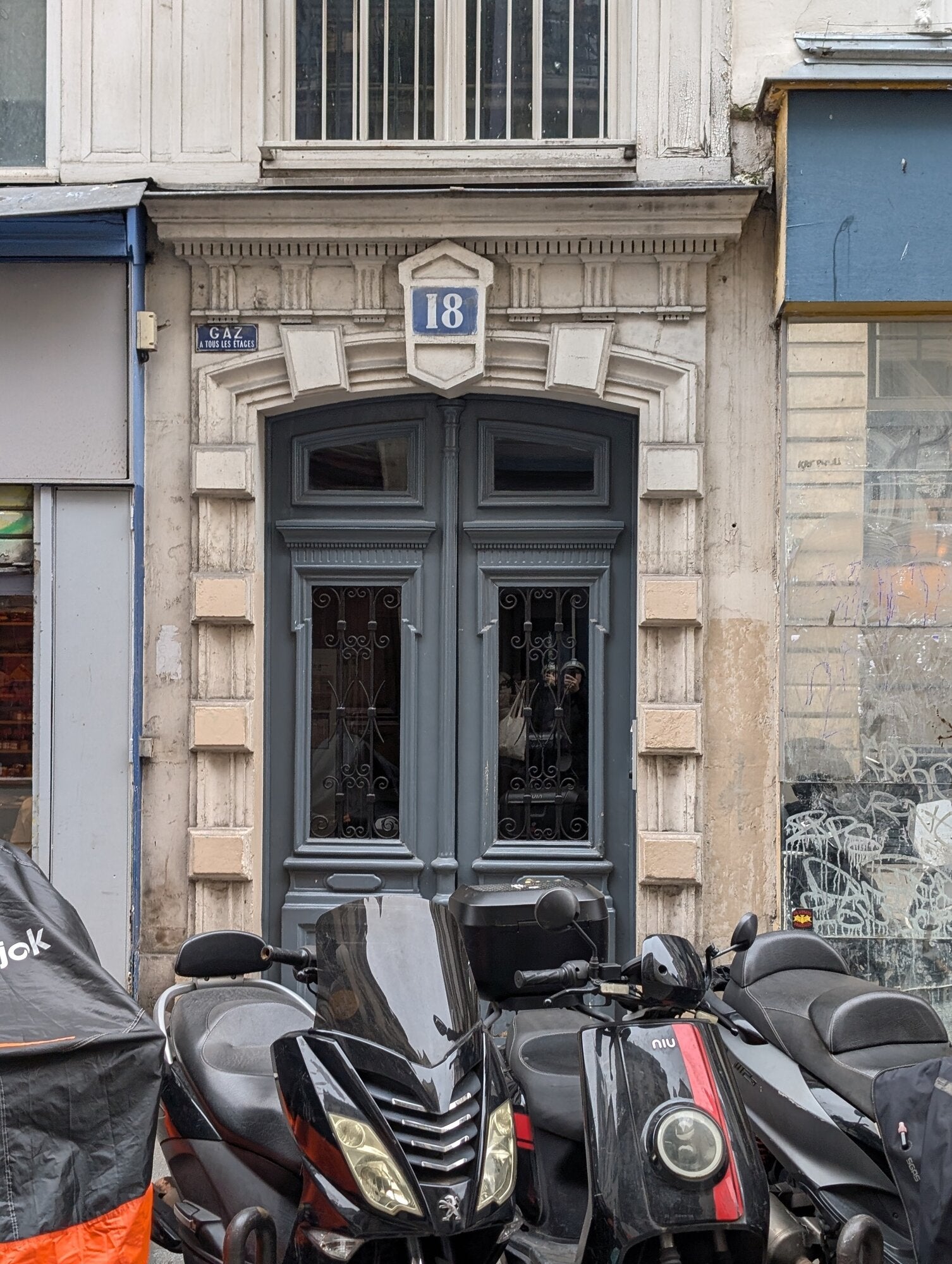 Flat Rue des Petites-Écuries in Paris